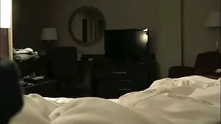 Jaunas Vaikinas fucks jei Milf