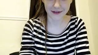 Mielas jauna mama pakliuvom vaikinas gamtoje