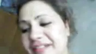 Mergina hardcore pakviestas Dom perkraustymas