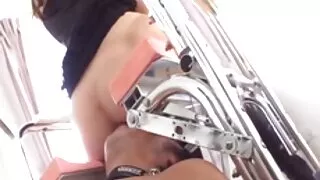 Raguotas sūnus farts mama, o tėvo nėra namuose