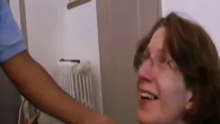 Vyras įsitikinęs, Brandus pasimylėti priešais ofeb