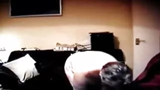 Jauna mergina sucks gaidys miške ir laižalai cum