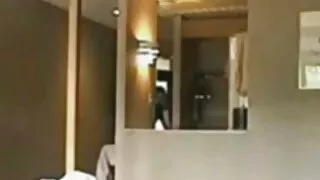 Jaunas mokytojas plinta savo kojas priešais vaikinas ir cums iš aistringas fuck
