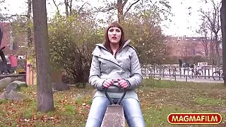 Hetera Laksheri atneš visiems Orgazmas minutėmis