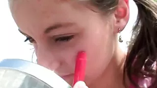 Jauna mergina leidžia vaikinas fuck jos pūlingas