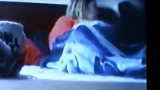 Mielas Brunetė Masturbuojantis Ant Kameros Namuose